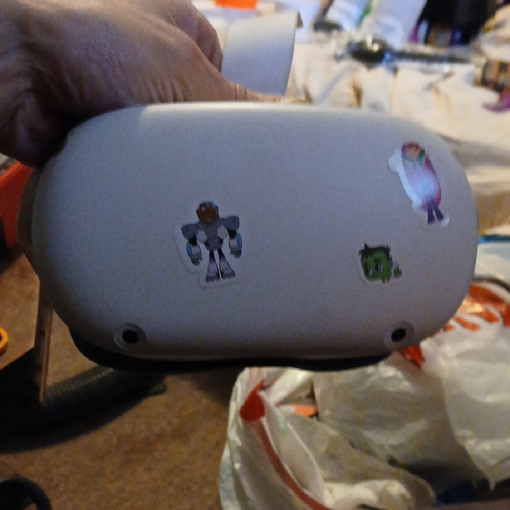 Oculus VR Headset with Stickers - White and Black